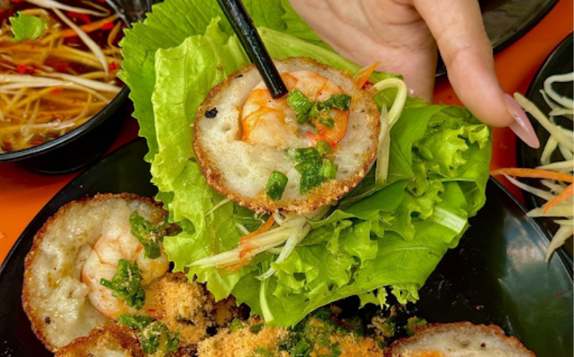 Bí quyết làm nên chiếc bánh khọt giòn rụm, thơm ngon 
