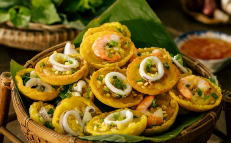 Vì sao bánh khọt Cô Ba Vũng Tàu trở thành điểm hẹn ẩm thực của thực khách gần xa?